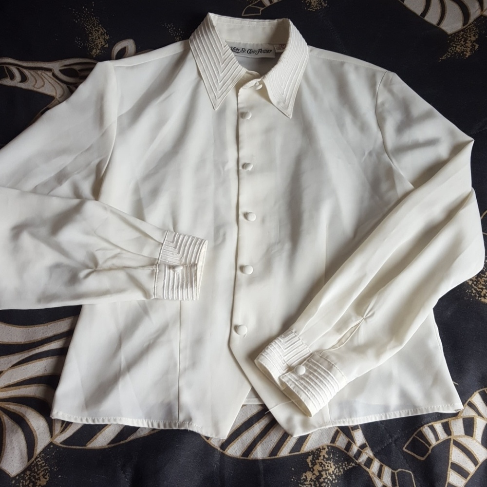 White button down blouse